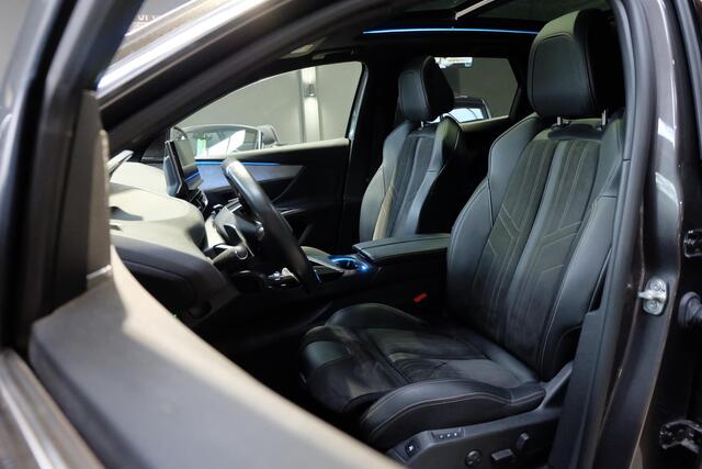 Peugeot 3008 1.6 HYbrid 225 GT Pack Business / Pano / Massage / Focal / Camera
