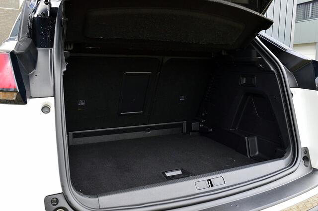 Peugeot 3008 1.6 PureTech GT Line Rijklaarprijs-Garantie Navigatie Airco Sport Interieur Camera Led