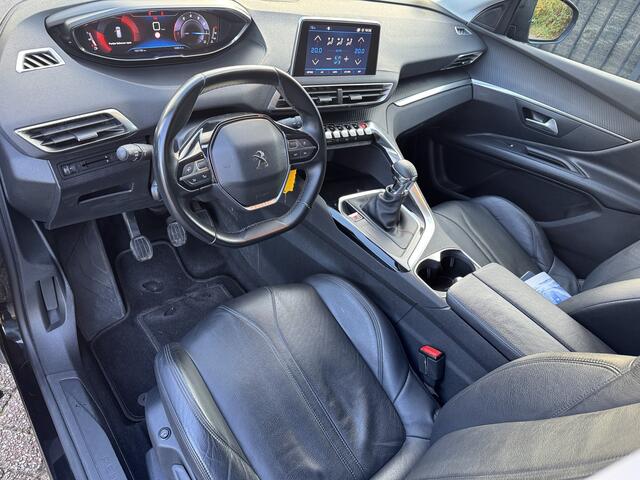 Peugeot 3008 1.2 PureTech Blue Lease Executive Leer/Stoelverw/Clima/Navi