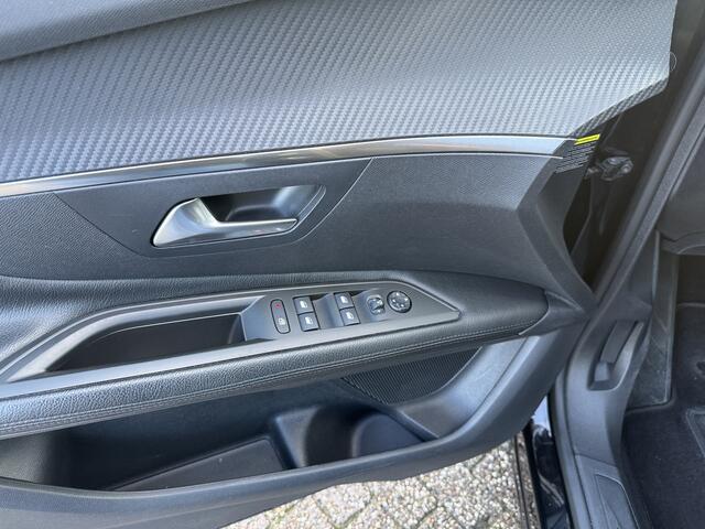 Peugeot 3008 1.2 PureTech Blue Lease Executive Leer/Stoelverw/Clima/Navi