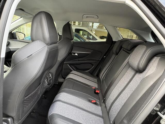 Peugeot 3008 1.6 HYbrid 225 GT | Elektr. achterklep | Achteruitrijcamera | Navigatie | Full LED Koplampen | Privacy Glass | Keyless Entry