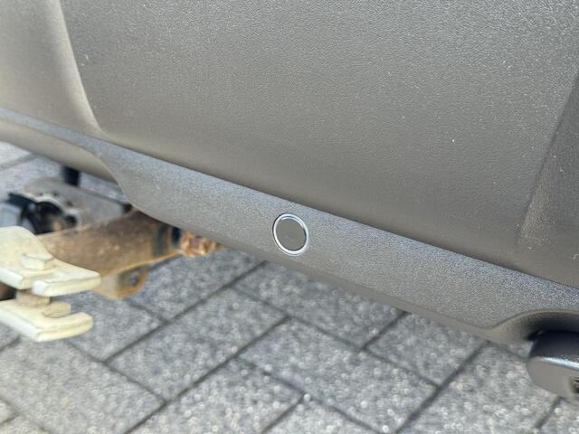 Peugeot 3008 Allure 1.6 e-THP 165PK EAT6 Automaat Navigatie, Rondomzichtcamera, trekhaak, Parkeersensoren, Stoelverwarming