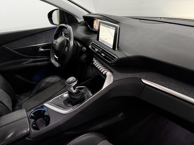 Peugeot 3008 1.2 PureTech Blue Lease Premium Half leder, Camera, Navi, Keyless start, Cruise control, Virtual desk, Stoelverwarming