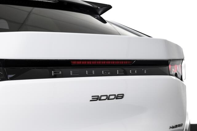 Peugeot 3008 1.2 Hybrid 145 GT | Dig. Cockpit | Adapt. Cruise | Stoel-+stuurverw. | PDC | Camera | NAV+App. Connect | ECC | 19" LM | 9126