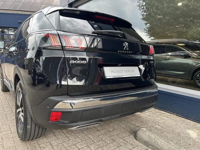 Peugeot 3008 1.6 HYbrid 225 GT | Slechts 15827 KM Gereden | Automaat | Panorama Schuif-/Kanteldak | Navigatie | Camera | Adaptieve Cruise Control | Hoge Zitpositie | Climate Control | LED Verlichting | Keyless Entry | Dode Hoek Detectie |