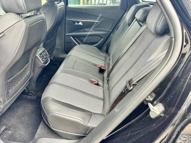 Peugeot 3008 1.6 HYbrid 225 Allure | Cruise | Navi | Camera | PDC |