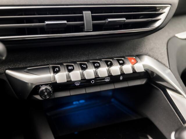 Peugeot 3008 1.2 PureTech Premium Sport (APPLE CARPLAY, GROOT NAVI, KEYLESS, LEDER, 360 CAMERA, SPORTSTOELEN, LED KOPLAMPEN, GETINT GLAS, TREKHAAK, NIEUWSTAAT)