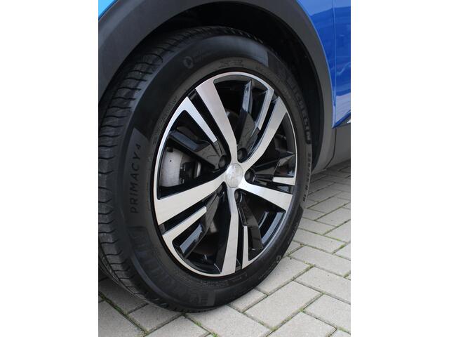 Peugeot 3008 1.6 HYbrid 225PK GT Night Vision, Lederen bekleding, Focal Geluidsinstallatie en Dodehoekbewaking