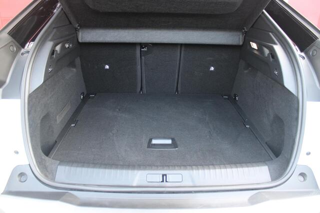 Peugeot 3008 1.2 Hybrid 145PK GT | ELEKTRISCH BEDIENBARE ACHTERKLEP | NAVIGATIE | DRAADLOZE APPLE CARPLAY/ANDROID AUTO | SFEER VERLICHTING | ACHTERUITRIJ CAMERA | PARKEERSENSOREN VOOR EN ACHTER | FULL LED KOPLAMPEN | KEYLESS ENTRY/START | ADAPTIVE CRUISE CONTROL | STO