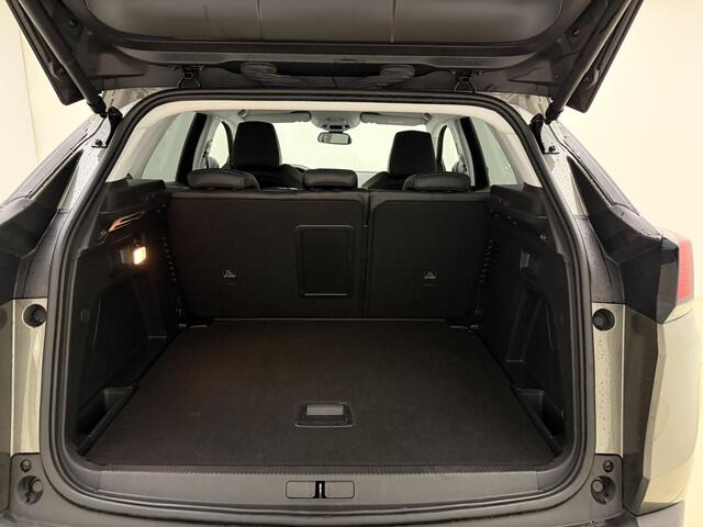 Peugeot 3008 1.2 PureTech Blue Lease Premium 130pk | Navigatie | Climate Control | Cruise Control | Camera | 19" Lichtmetalen Velgen | Keyless Entry en Start | Parkeersensoren