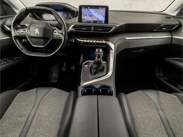 Peugeot 3008 1.2 PureTech Allure Sport (APPLE CARPLAY, GROOT NAVI, 360 CAMERA, LEDER, SPORTSTOELEN, TREKHAAK, GETINT GLAS, CRUISE, NIEUWE APK, NIEUWSTAAT)