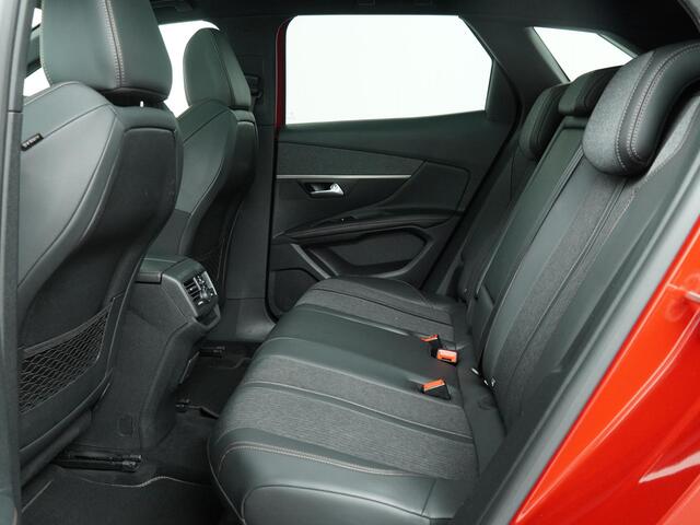 Peugeot 3008 1.6 e-THP GT Line Automaat - Schuifdak - Navigatie - Trekhaak - LED koplampen