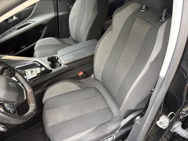 Peugeot 3008 1.2 PureTech Blue Lease Executive Avantage/ AUTOMAAT / NAVI / CRUISE