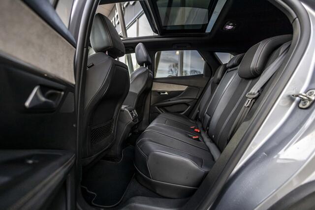 Peugeot 3008 1.6 HYbrid4 300 GT | Pano | Camera | ACC