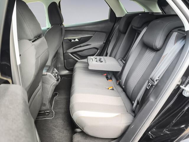 Peugeot 3008 1.2 PureTech Blue Lease Executive (131 PK) 1e-Eig. & Keurig-Onderh. BOVAG-Garantie. NL-Auto..