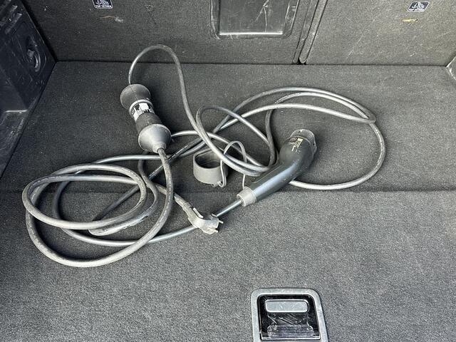 Peugeot 3008 1.6 HYbrid4 300 GT Pack Business | BLACK PACK | PANO DAK | APPLE CARPLAY / ANDROID AUTO | AFN. TREKHAAK | FOCAL AUDIO | 300 PK! | MEM. STOEL MET MASSAGE |