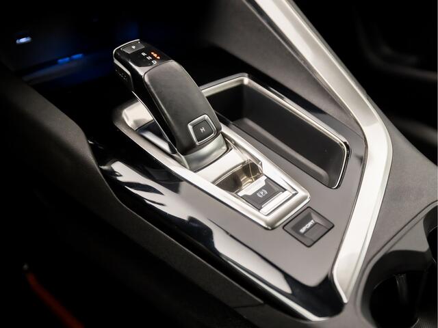 Peugeot 3008 1.2 PureTech Sport Automaat (APPLE CARPLAY, GROOT NAVI, 360 CAMERA, SPORTSTOELEN, LANE ASSIST, CRUISE, NIEUWE APK, NIEUWSTAAT)