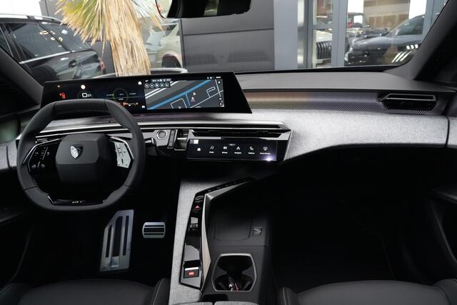 Peugeot 3008 1.2 Hybrid 145 GT e-DSC6 136pk Navigatie/Stoelverwaring/360Camera