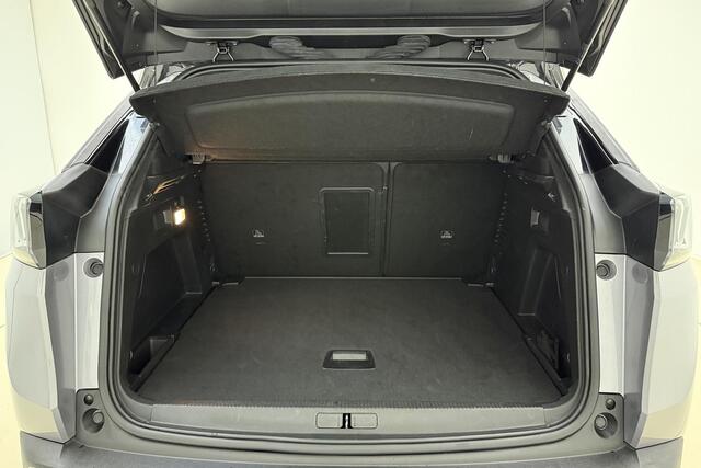 Peugeot 3008 1.2 Hybrid 136 GT Automaat | Navigatie | Climate control | Camera | Lichtmetalen velgen | Keyless | Extra getint glas | Parkeersensoren