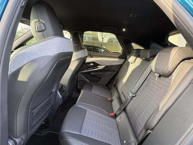 Peugeot 3008 1.2 Hybrid 145 GT | Stoel- & Stuurverwarming | Navigatie | Achteruitrijcamera | Adaptieve Cruise Control | Elektr. achterklep