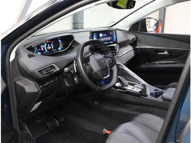 Peugeot 3008 1.6 HYbrid 225PK Blue Lease Allure | Navigatie | Dodehoekdetectie | Camera | 18''LMV | Adaptief Cruise Control | AppleCarPlay/AndroidAuto | Climate Control | Virt.Cockpit | Keyless | Isofix | Privacy Glass | Parkeersensoren | Electrische achterklep |