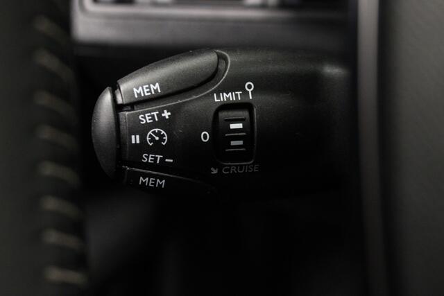 Peugeot 3008 1.2 PureTech Active Avantage |Navi|