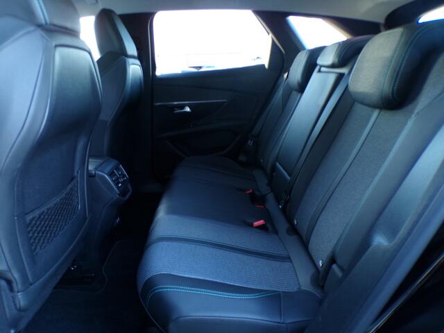 Peugeot 3008 1.2 Blue Lease Allure, Carplay + Android Auto / Camera + Sensoren / Keyless / Full LED. / Adaptive Cruise / Stoelverwarming / 18'' LMV