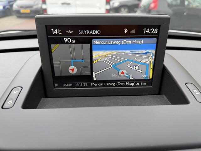 Peugeot 3008 1.2 PureTech Style * 117.701 Km * Panoramadak * Navi * Climatronic *