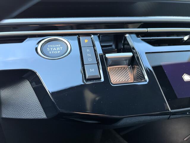 Peugeot 3008 1.2 Hybrid 136 Allure | ADAPT. CRUISE | CAMERA 360° | CARPLAY | NAVI | PDC V&A | VIRTUAL COCKPIT