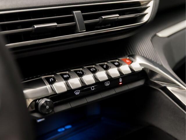 Peugeot 3008 1.2 PureTech Sport (APPLE CARPLAY, GROOT NAVI, CLIMATE, LEDEREN SPORTSTOELEN, TREKHAAK, PARKEERSENSOREN, CRUISE, NIEUWSTAAT)