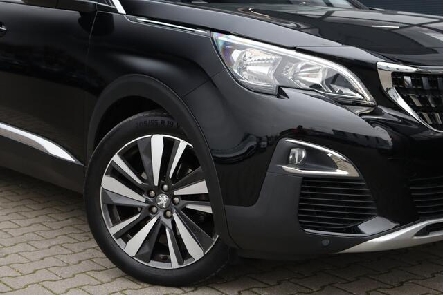 Peugeot 3008 1.2 PureTech Allure | Pano | Trekhaak | Leder |