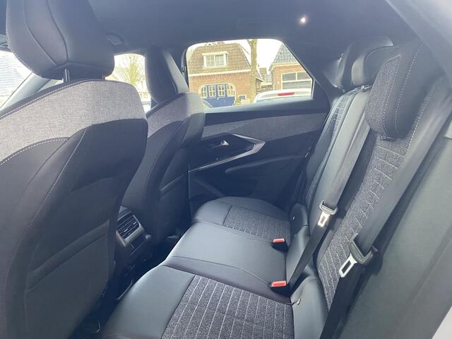 Peugeot 3008 1.2 Hybrid 145 Allure | Climate Control | Apple Carplay/Android Auto draadloos | Achteruitrijcamera | Keyless Go |