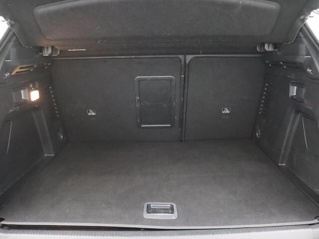 Peugeot 3008 1.6 HYbrid4 GT Pack Business 300PK Aut. SOH 100%, Pano-Schuifdak, Keyless, Stoelverwarming, Achteruitrijcamera, Navi, Elektr. Achterklep