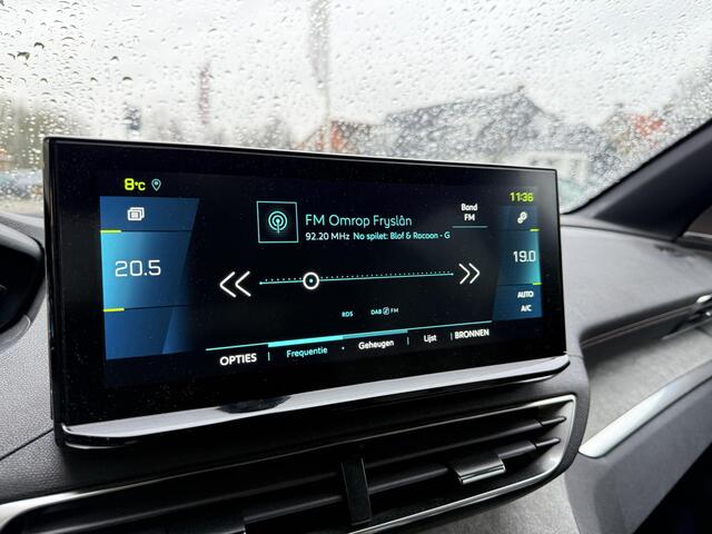 Peugeot 3008 1.6 HYbrid 225 GT | AGR Stoelen | Focal | Stoelverwarming | Climate & Adaptive Cruise Control | Elektrische Achterklep | 19INCH |