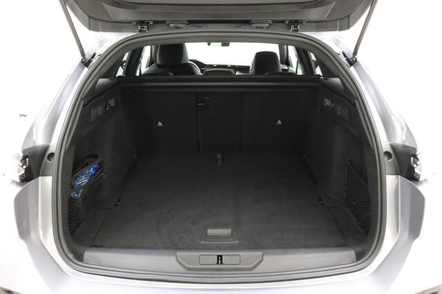 Peugeot 308 SW 1.2 PureTech GT | AUTOMAAT | AGR Comfort Stoel | Achteruitrij Camera | Navigatie | Massage Stoel Voor |