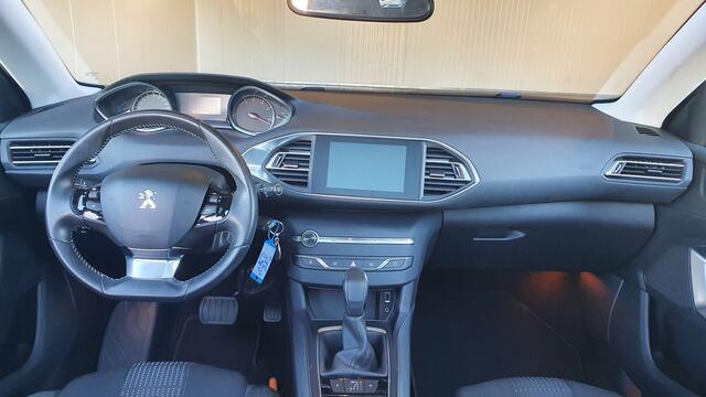 Peugeot 308 SW 1.2 PureTech Blue Lease Premium LED/CAMERA/PANO/NAVI/CRUISE/CLIMA