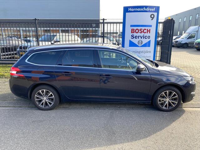 Peugeot 308 SW 1.2 PureTech Blue Lease Premium NL-auto met o.a. pano, navi, LED, camera, etc.