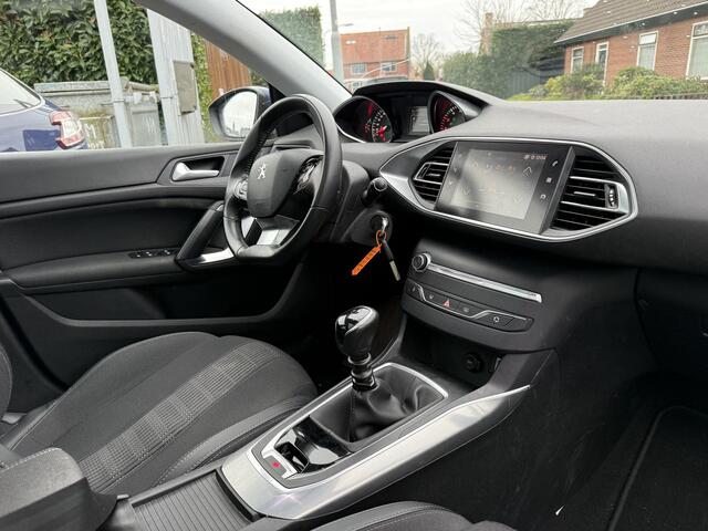 Peugeot 308 SW 1.5 BLUE LEASE PREMIUM PANO/NAVI/CLIMATE/LMV