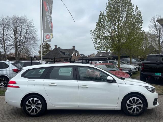 Peugeot 308 1.6 HDI 2018 Wit Trekhaak Facelift