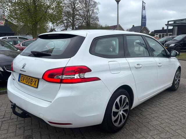 Peugeot 308 1.6 HDI 2018 Wit Trekhaak Facelift