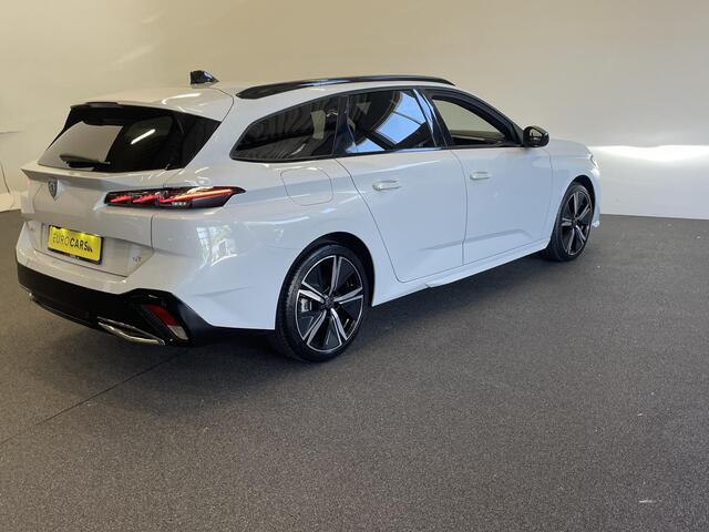 Peugeot 308 1.2 PureTech GT Climate control Adaptive cruise control Parkeersensoren Achteruitrijcamera Navigatie Voorstoelen verwarmd LED Apple Carplay/ Android Auto