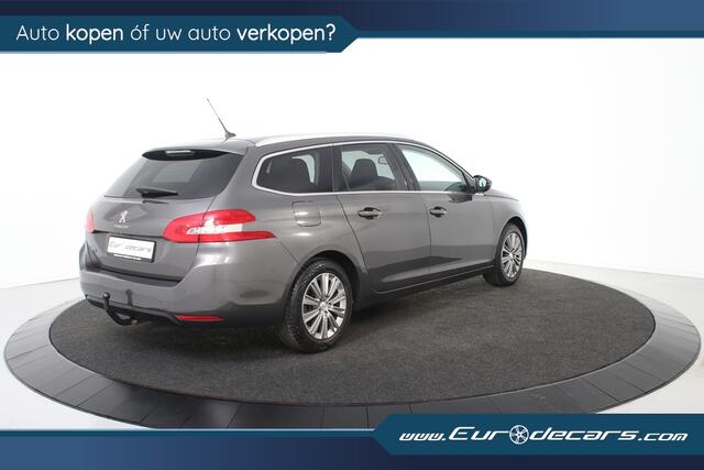 Peugeot 308 SW 1.2 PureTech Allure *1ste Eigenaar*Navigatie*Carplay*Trekhaak*