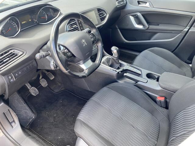 Peugeot 308 SW 1.2 PureTech Blue Lease Executive 163Dkm.NAP, Clima, CC, Pano, Navi, PDC, LM, Trekh, nw. APK - Inruil Mogelijk -