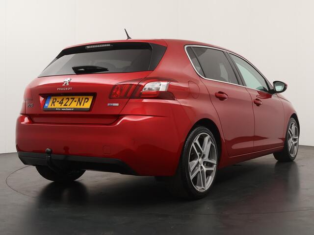 Peugeot 308 1.2 PureTech Allure Automaat - Lederen bekleding - Stoelverwarming - Navigatie - Trekhaak