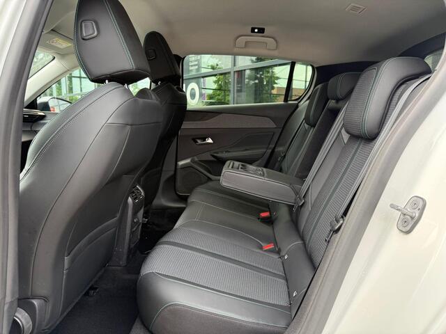 Peugeot 308 1.2 PureTech Allure Pack Business *Trekhaak*