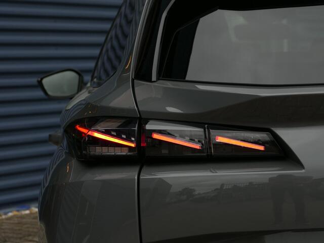 Peugeot 308 SW 1.2 Hybrid 145 e-DCS6 GT | Uit voorraad leverbaar! | 360° Camera | Matrix LED | Adaptive Cruise Control | Keyless Entry & Start | 18'' 'KAMAKURA'