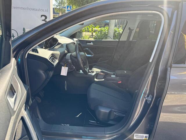 Peugeot 308 SW 1.2 PureTech Blue Lease Executive