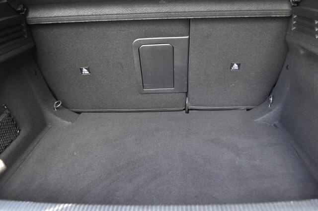 Peugeot 308 1.2 GT Pack Bns Aut. Focal massage elektr stoel