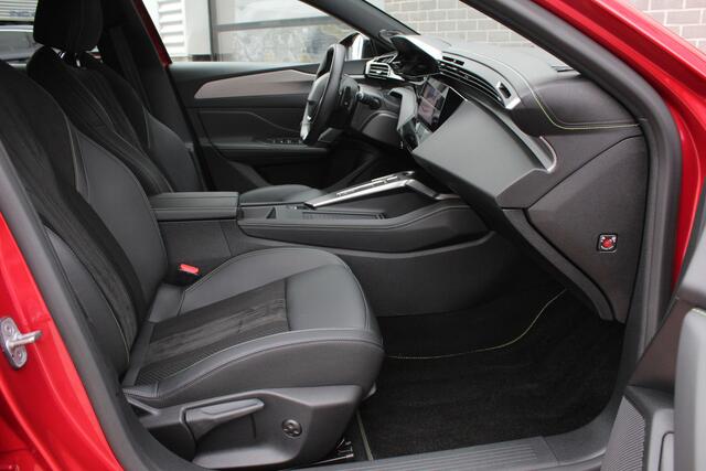 Peugeot 308 1.2 PureTech GT Pack Business / Carplay / 360 Camera / N.A.P.