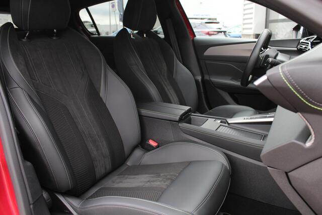 Peugeot 308 1.2 PureTech GT Pack Business / Carplay / 360 Camera / N.A.P.